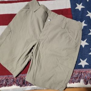 Duluth tan Bermuda shorts size 14